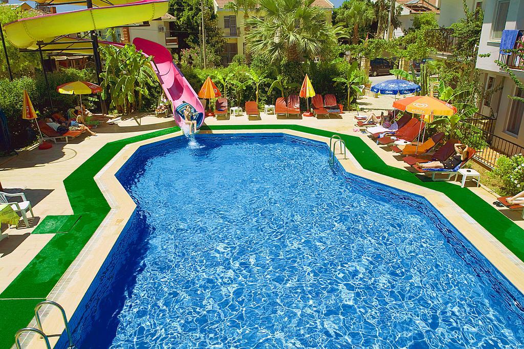 Melek Apart Hotel Fethiye Exterior photo